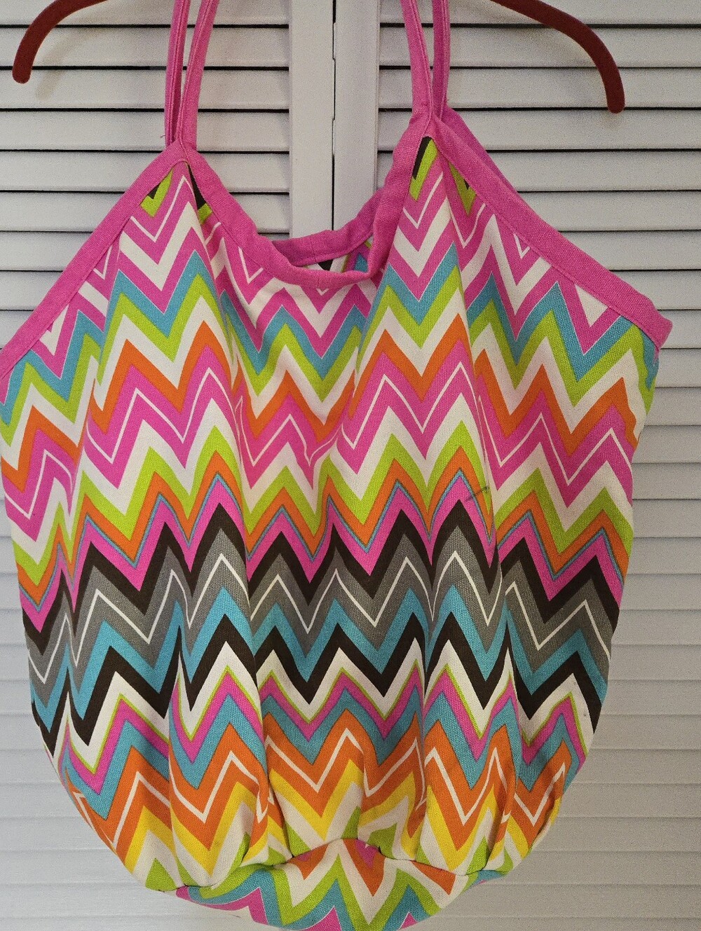 NWOT Vibrant "Beach Candie' Tote By Margaret Josephs 24"W x 19"H